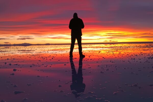 Uyuni con retorno a San Pedro / 4 días y 3 noches /  VIP